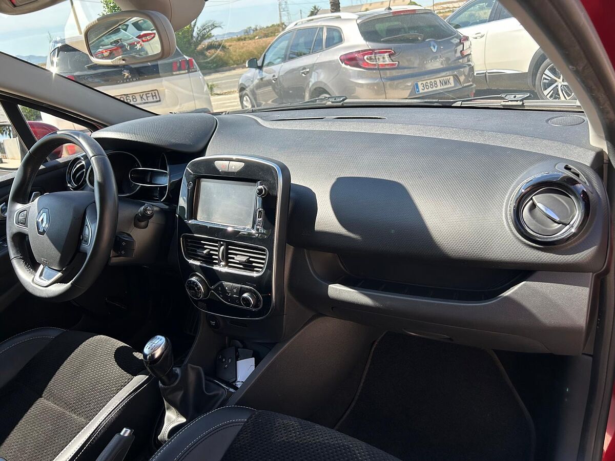 RENAULT CLIO DYNAMIQUE ESTATE 0.9 TCE SPANISH LHD IN SPAIN 56000 MILES 2016